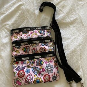 Lesportsac Crossbody Bag/Purse (Straps included)